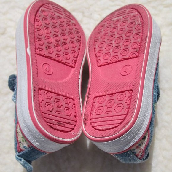 Bundle of Size 4 Girls Shoes - Picture 5 of 12